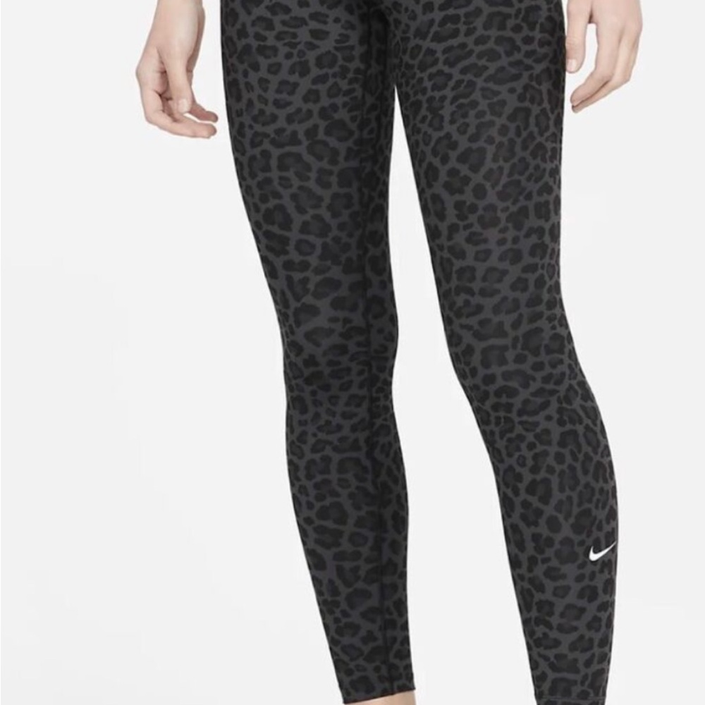 Nike Black Performance Leggings with Subtle Print